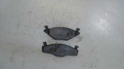 867698151 Колодки тормозные Volkswagen Polo 1994-1999 1996