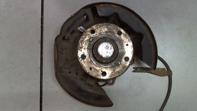 4611157K00 Ступица (кулак, цапфа) Suzuki Swift 2003-2011 2010