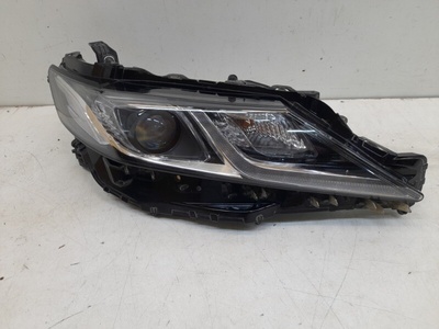 8114533A20 фара Toyota Camry 70 2017-2021