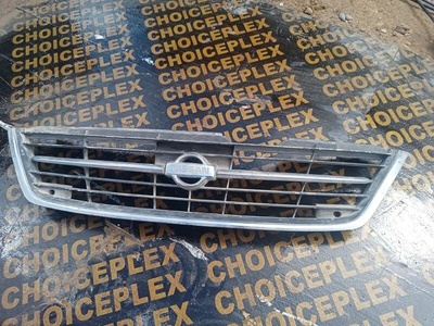 623100M009 РЕШЕТКА РАДИАТОРА Nissan SUNNY FB14/FNB14 62310-0M009