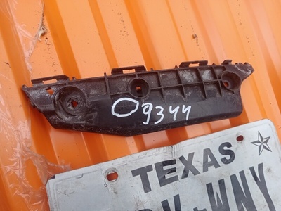 5211568030 КРЕПЛЕНИЕ БАМПЕРА Toyota WISH ZGE20G, ZGE20W, ZGE21G, ZGE22W, ZGE25G, ZGE25W 52115-68030