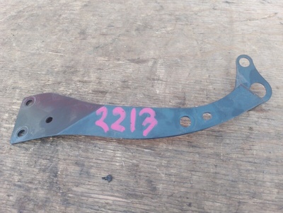 8E0805538A Кронштейн Audi A4 B7 2006