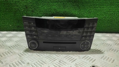 A2118209889 Магнитола (аудио система) Mercedes E W211 2002