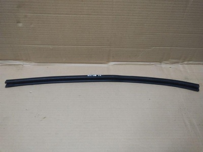 8R0839480B Уплотнитель Audi Q5 8R 2009