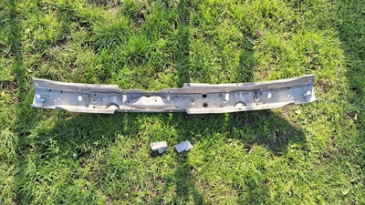 4B3807109B балка бампера передняя audi a6 s6 c5 4.2 v8 340hp