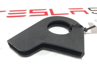 110532600A Прочая запчасть Tesla Model 3 2020 1105326-00-A