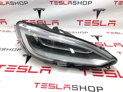 105357100F Фара правая Tesla Model S 2018 1053571-00-F