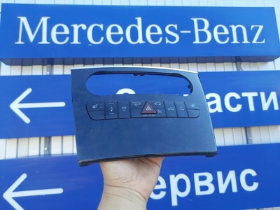A16487095109174 Кнопка аварийной сигнализации Mercedes ML W164 2007 ,A16490538009174