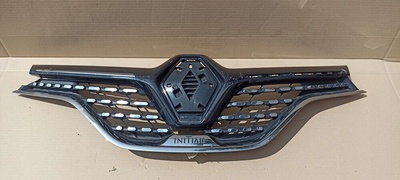 623105401R решетка радиатора renault captur ii initiale