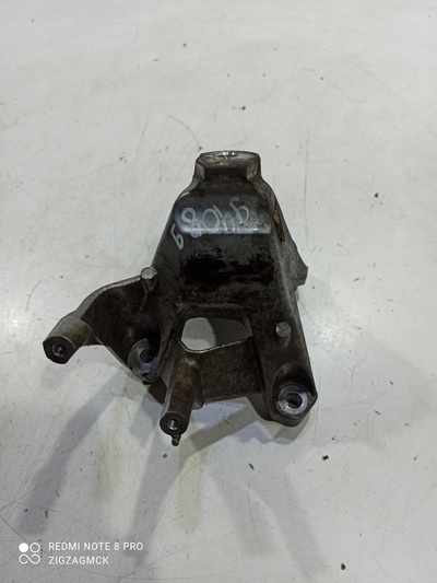 4M0199307AF Бардачок Audi Q8 2020