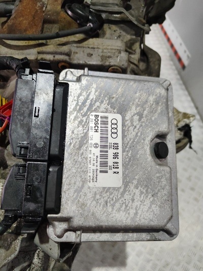 038906018r Блок управления двигателем Audi A4 1998