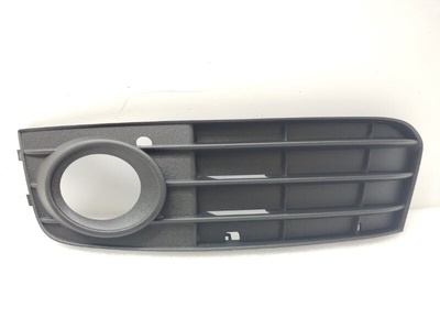 8K0807681A Решетка в бампер Audi A4 B8