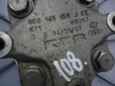 8E0145153J Насос гидроусилителя руля Audi A4 2004 , 06B145255