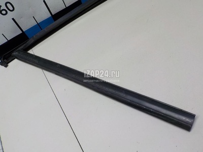 51337066604 Уплотнитель стекла двери BMW 1-serie E87/E81 (2004 - 2011)