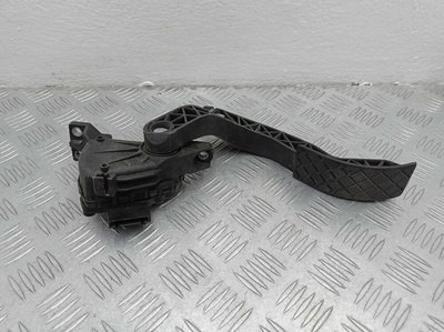 8D1723523L Педаль газа Audi A6 C5 (4B2) рестайлинг 2001 - 2004 2002 ,
