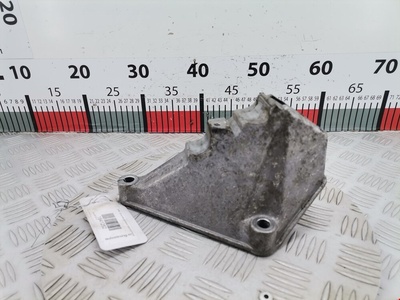 4D0199307E Кронштейн (крепление) двигателя (лапа крепления) Audi A8 D2 (1994-2002) 1998 ,