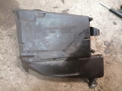A6420901601 Obudowa Filtra Powietrza Mercedes W204 3.0 CDI