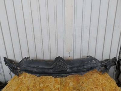 9687946280 Решетка радиатора Citroen C4 2 2014