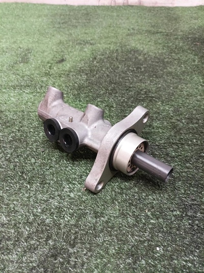 7L0611019F цилиндр тормозной главный VW Touareg 2002-2010 2005