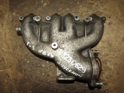 038129713AG Коллектор впускной VW Transporter T5 2003-2015