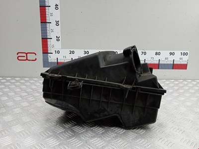 1J0129607K Корпус воздушного фильтра Audi A3 8L (1996-2003) 1997 ,