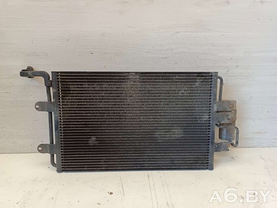 1J0820411D Радиатор кондиционера Audi A3 8L (S3,RS3) 2000
