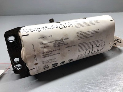 1K0880204M Подушка безопасности пассажира Volkswagen Tiguan 1 2009