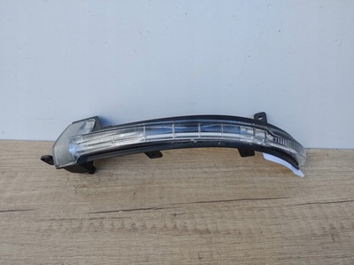 7P6949101 левый поворотник ledowy для зеркала volkswagen touareg 2