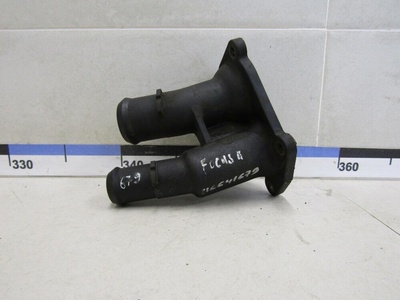 2S6G9K478BA Крышка термостата FORD Focus II 2005-2008