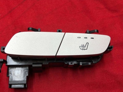 A21390575027N49 КНОПКА ПОДОГРЕВА СИДЕНИЙ Mercedes C W205 2021 ,A2139057502