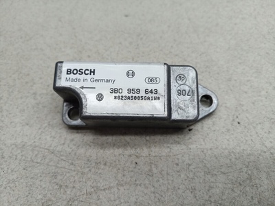 3B0959643 passat датчик ударный 0285001177
