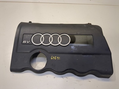 058103724C Накладка декоративная на ДВС Audi A4 (B5) 1994-2000 1997