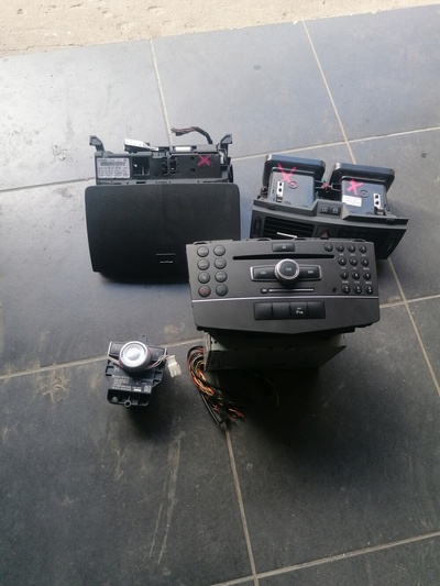A2049005903 мерседес w204 навигация навигация радио comand экран