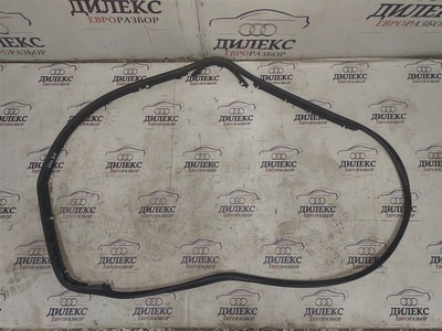 4F0839911B уплотнитель двери Audi A6 (C6 4F) 2004-2011 2010