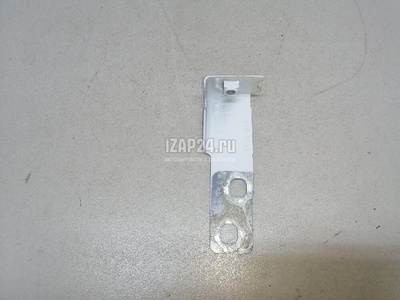 8W0821433B Кронштейн крепления крыла VAG A4 [B9] 2015