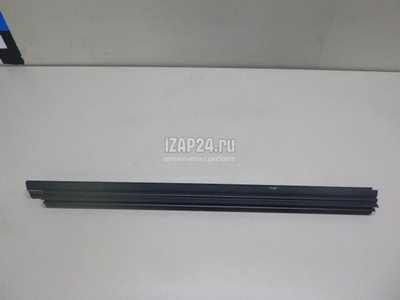 6817333101 Уплотнитель (внутри) Toyota Camry V70 2017