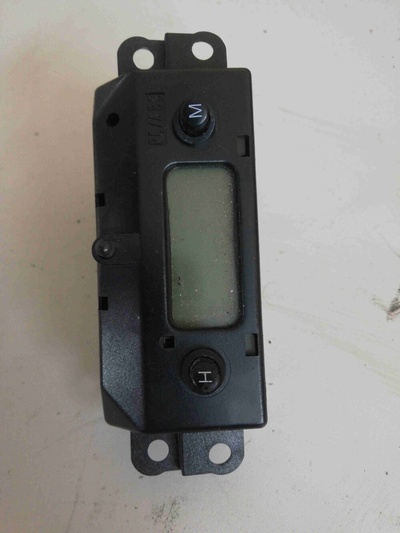 98AB15000CCW Часы Ford Focus 2002