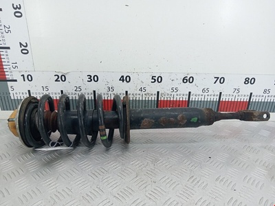 4B0412031CE Стойка амортизатора переднего правого Volkswagen Passat 5 GP (2000-2005) 2005
