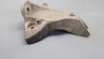 8d0399113ac лапа кпп audi a4 b5