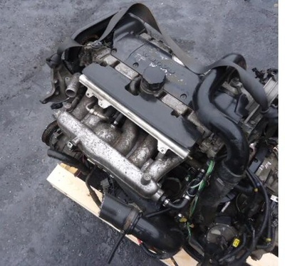 B5244T8 двигатель komplt volvo 2.4t турбина c70 v70 2003 год