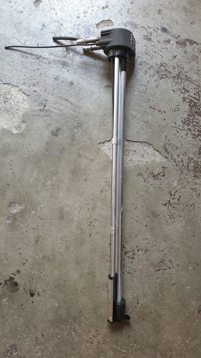 A0095428218 actros mp4 arocs antos датчик уровня топлива 71cm