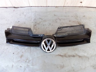 1K0853655A Решетка радиатора VW Golf V 2003-2009 2008