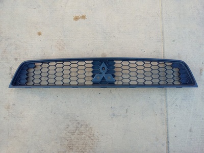 7450A457 mitsubishi кольт vi 08 - 12 r решетка радиатора
