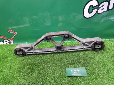 4E0599285A Кронштейн редуктора AUDI A8L D3 2005