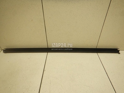 5N08374795AP Уплотнитель (внутри) VAG Tiguan (2007 - 2011)