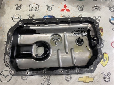 06E103604K Поддон Audi A6