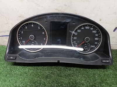 5N0920871A панель приборов VW Tiguan 2007-2011 2010