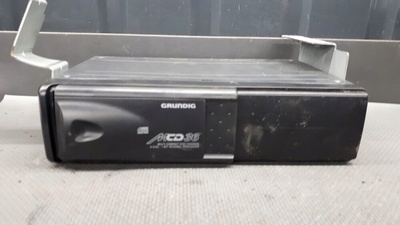 A0028205389 cd - чейнджер компакт - диск мерседес вито viano w638