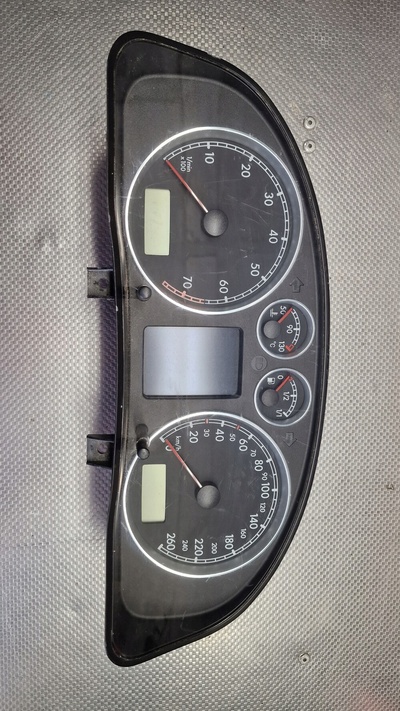 3B0920847D volkswagen passat b5 рестайлинг спидометр часы
