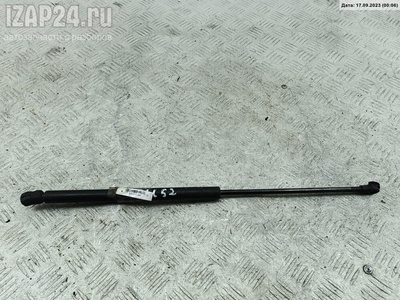 1J0823359D Амортизатор капота Volkswagen Golf-4 1999